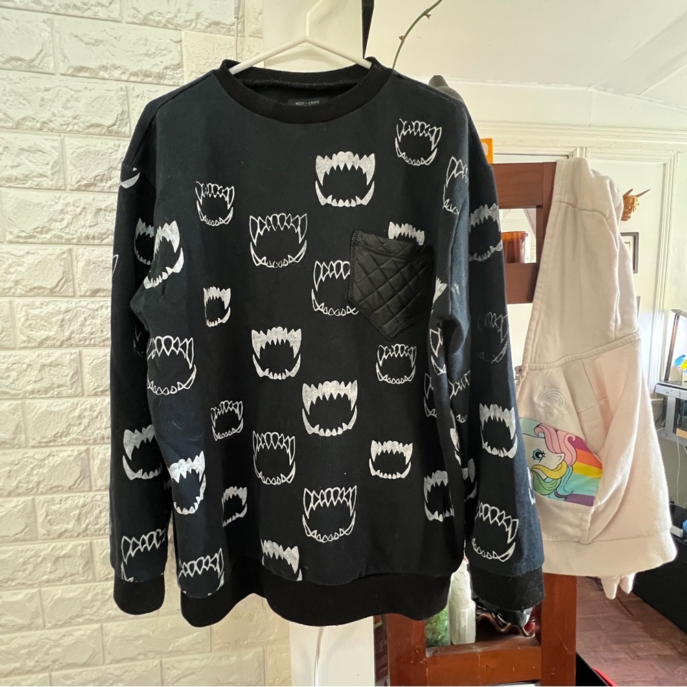 SALE Men's Black Screenprinted Crewneck Sweater || WOLF N CRANE